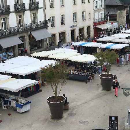 Appartement Au Coeur Du Quartier Historique Vannes Bagian luar foto