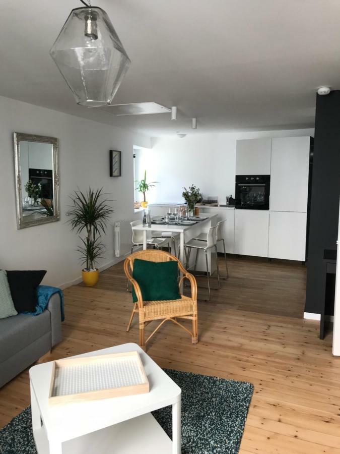 Appartement Au Coeur Du Quartier Historique Vannes Bagian luar foto
